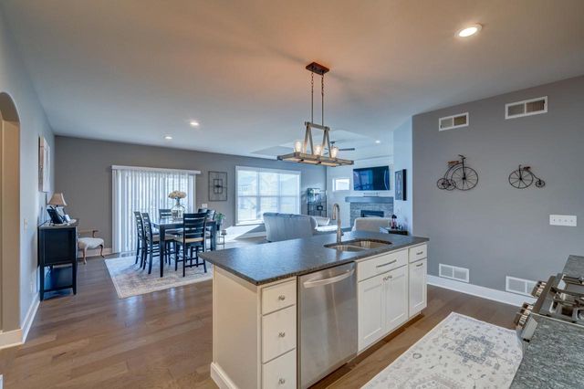3017 Mourning Dove Drive, Cottage Grove, WI 53527