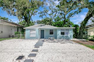 8720 N DEXTER AVENUE, Tampa, FL 33604