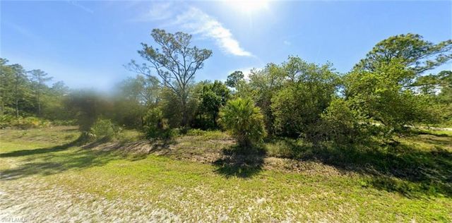 318 Hunting Club AVE, Montura Ranches, FL 33440
