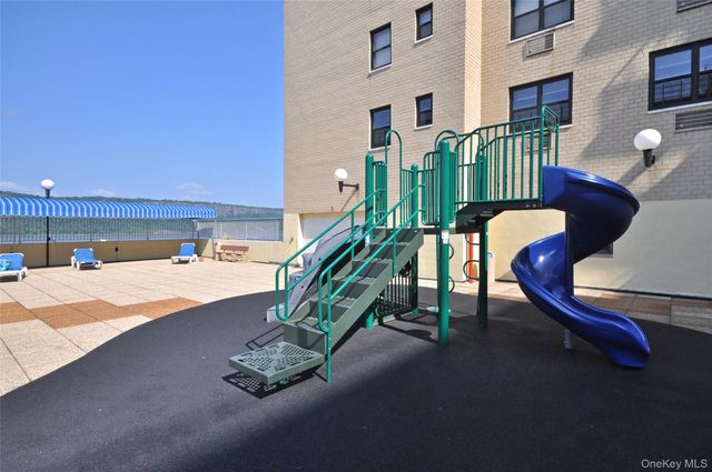 1085 Warburton Avenue 425, Yonkers, NY 10701