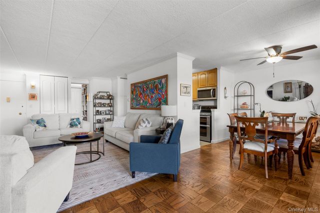 1085 Warburton Avenue 425, Yonkers, NY 10701