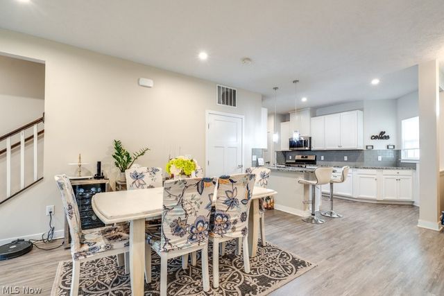 811 Robinson Drive, Lagrange, OH 44050