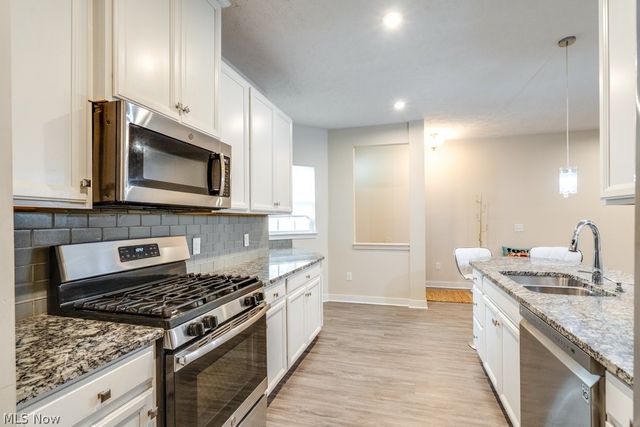 811 Robinson Drive, Lagrange, OH 44050