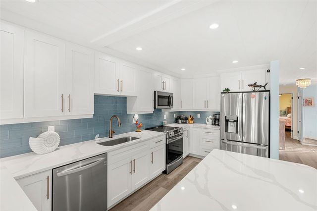 534 PINELLAS BAYWAY S 201, Tierra Verde, FL 33715