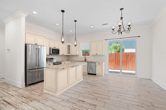 995 Airport Road UNIT 25, Destin, FL 32541