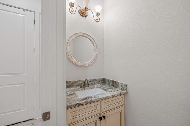 995 Airport Road UNIT 25, Destin, FL 32541