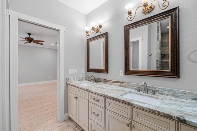 995 Airport Road UNIT 25, Destin, FL 32541