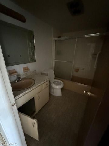 6777 Winkler RD 144, Fort Myers, FL 33919