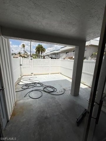 6777 Winkler RD 144, Fort Myers, FL 33919