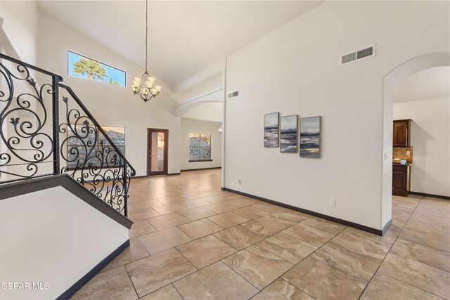 1260 FRANKLIN PERCH Place, El Paso, TX 79912