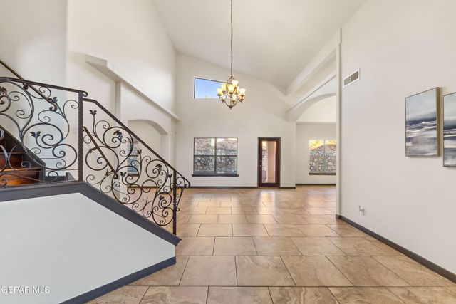 1260 FRANKLIN PERCH Place, El Paso, TX 79912