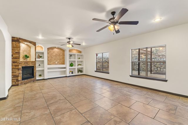 1260 FRANKLIN PERCH Place, El Paso, TX 79912