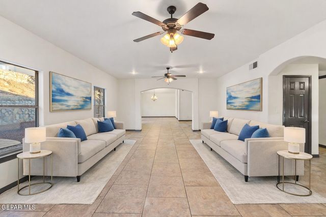 1260 FRANKLIN PERCH Place, El Paso, TX 79912