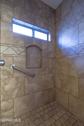 1260 FRANKLIN PERCH Place, El Paso, TX 79912