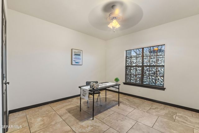 1260 FRANKLIN PERCH Place, El Paso, TX 79912