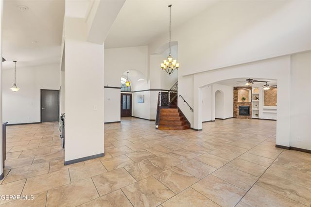 1260 FRANKLIN PERCH Place, El Paso, TX 79912