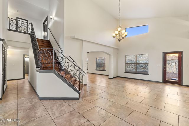 1260 FRANKLIN PERCH Place, El Paso, TX 79912