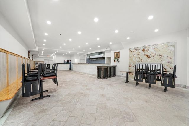 2024 W 95th Street, Chicago, IL 60643