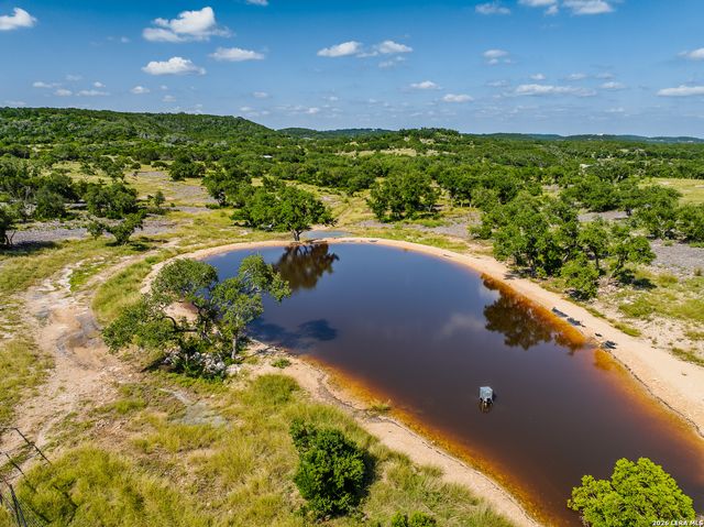 401 PR 2410, Hondo, TX 78861