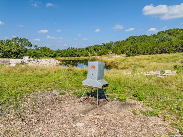 401 PR 2410, Hondo, TX 78861
