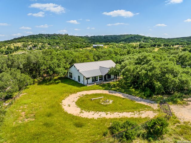401 PR 2410, Hondo, TX 78861