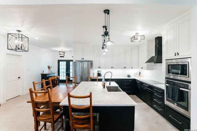 401 PR 2410, Hondo, TX 78861
