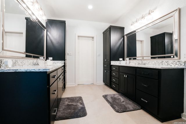 401 PR 2410, Hondo, TX 78861