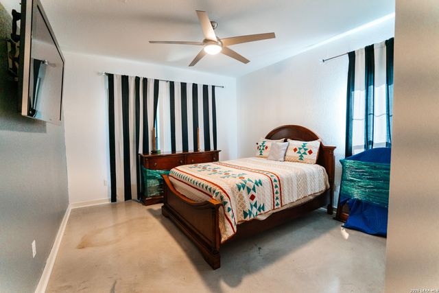 401 PR 2410, Hondo, TX 78861