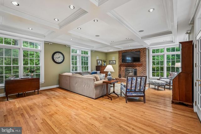 3416 TILTON VALLEY DR, Fairfax, VA 22033