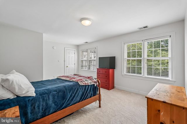 3416 TILTON VALLEY DR, Fairfax, VA 22033