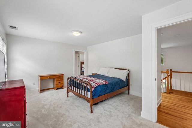 3416 TILTON VALLEY DR, Fairfax, VA 22033