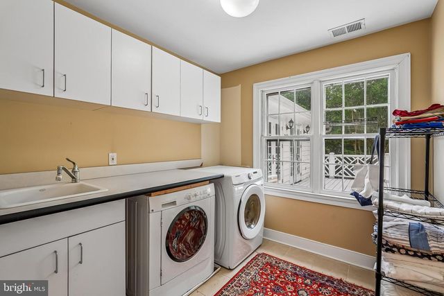 3416 TILTON VALLEY DR, Fairfax, VA 22033