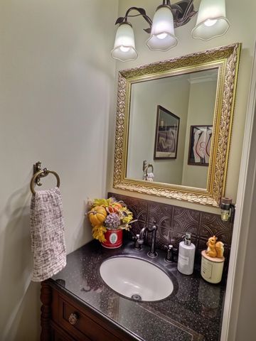 573 MERRIWEATHER DR, Collierville, TN 38017
