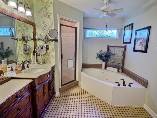 573 MERRIWEATHER DR, Collierville, TN 38017