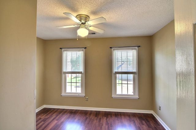 573 MERRIWEATHER DR, Collierville, TN 38017