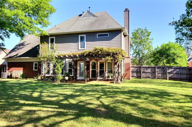 573 MERRIWEATHER DR, Collierville, TN 38017