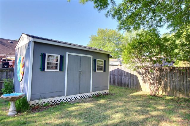 573 MERRIWEATHER DR, Collierville, TN 38017