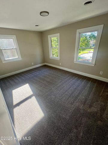 1914 Rand Road W, Wilson, NC 27893