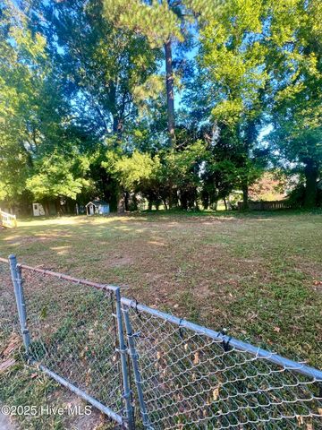 1914 Rand Road W, Wilson, NC 27893