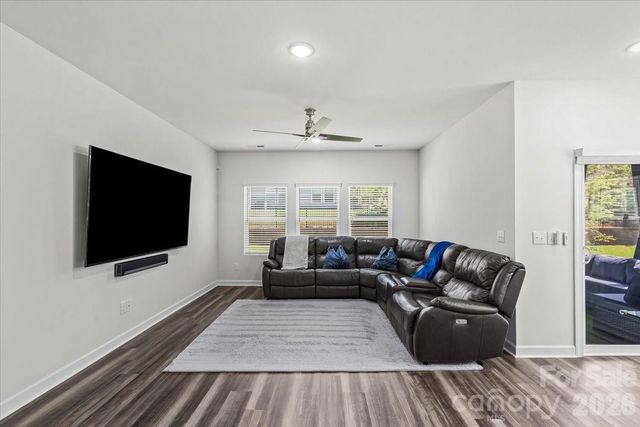 9287 Dunwich Drive, Gastonia, NC 28056