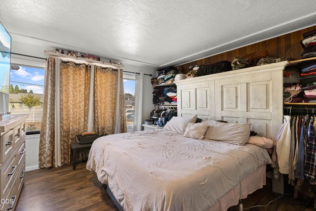 833 Beall Lane, Medford, OR 97502