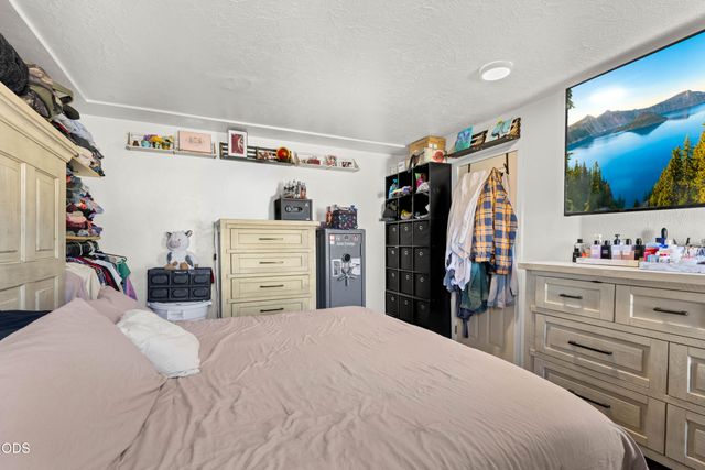 833 Beall Lane, Medford, OR 97502