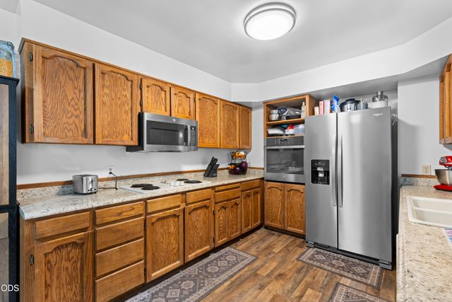 833 Beall Lane, Medford, OR 97502