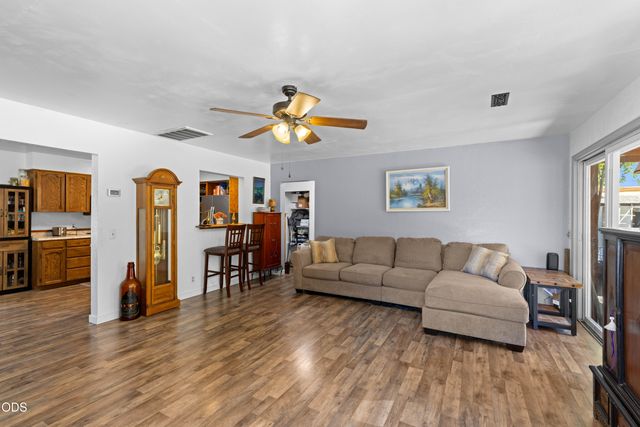 833 Beall Lane, Medford, OR 97502
