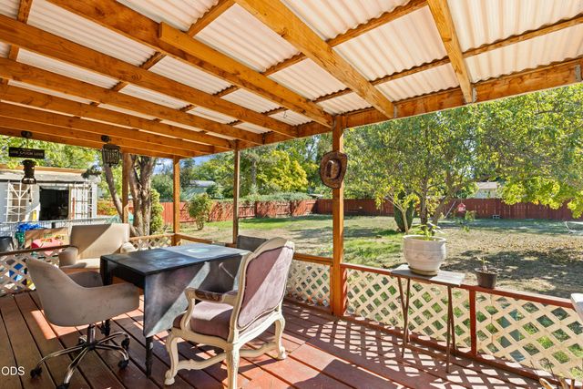 833 Beall Lane, Medford, OR 97502