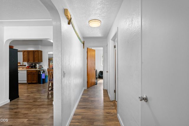 833 Beall Lane, Medford, OR 97502