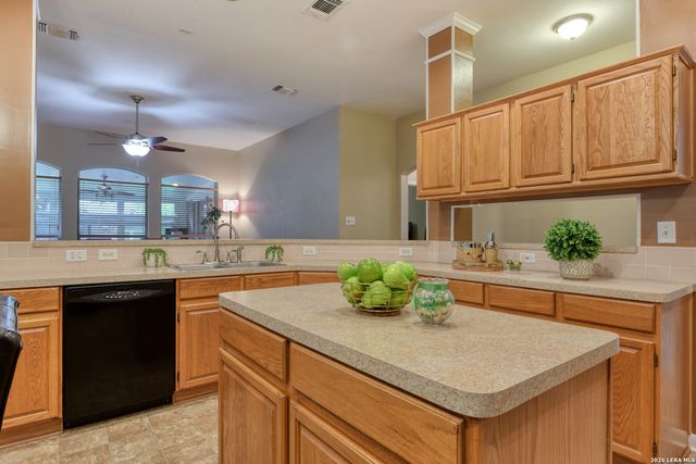 37 Sweetwood, San Antonio, TX 78254