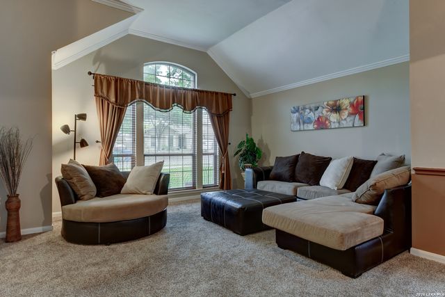 37 Sweetwood, San Antonio, TX 78254