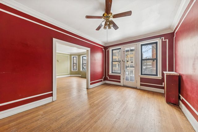 6851 S Paxton Avenue 1N, Chicago, IL 60649