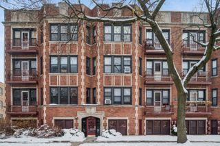 6851 S Paxton Avenue 1N, Chicago, IL 60649